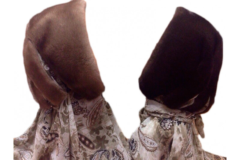 Павловопосадский шелковый платок с мехом песца
